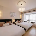 Moli B&B-Right On Nanjing East Road The Bund 2-Bedrooms With Elevator Apart Ment Near The Subway