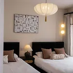 Moli B&B-Right On Nanjing East Road The Bund 2-Bedrooms With Elevator Apart Ment Near The Subway