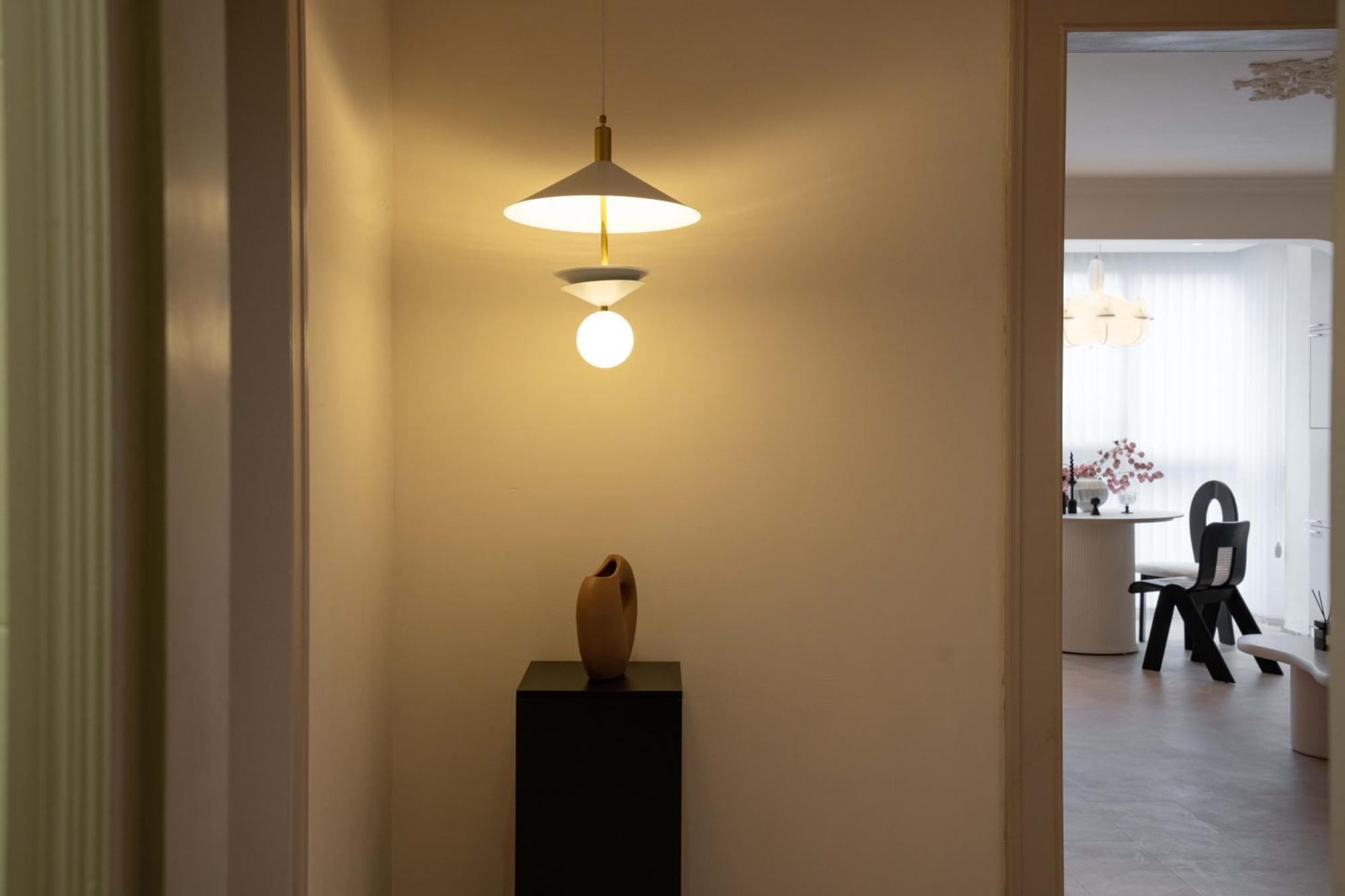 Moli B&b-right On Nanjing East Road The Bund 2-bedrooms With Elevator Ment Near The Subway