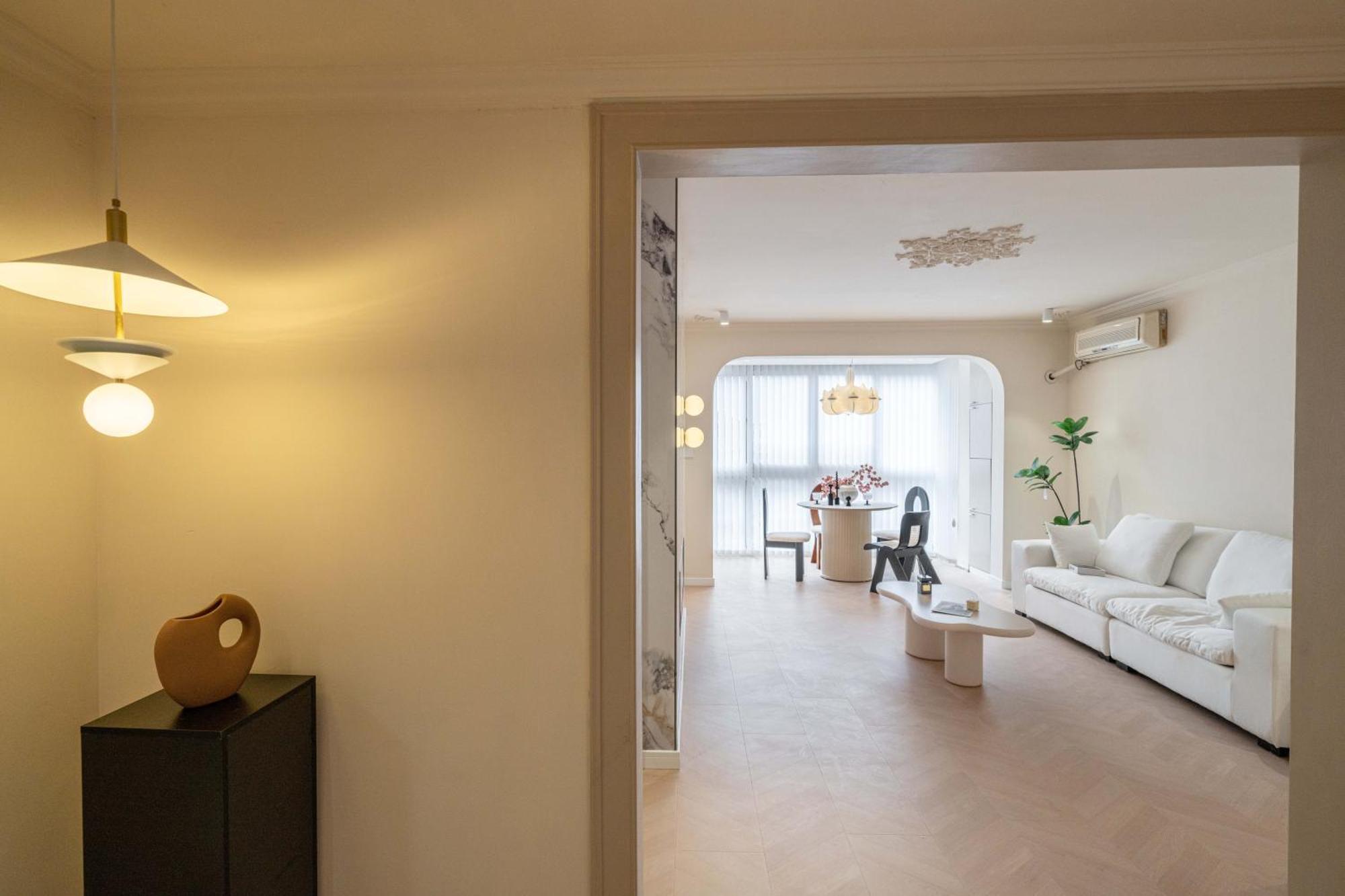 Moli B&b-right On Nanjing East Road The Bund 2-bedrooms With Elevator Ment Near The Subway Apartment Shanghai
