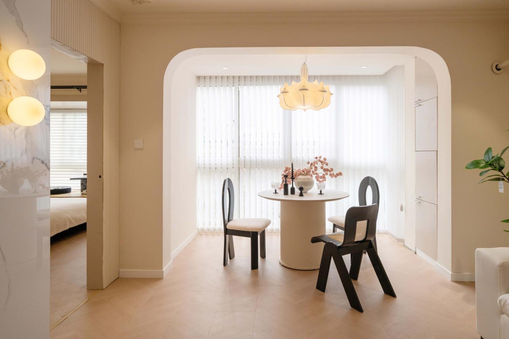 Moli B&b-right On Nanjing East Road The Bund 2-bedrooms With Elevator Ment Near The Subway Apartment