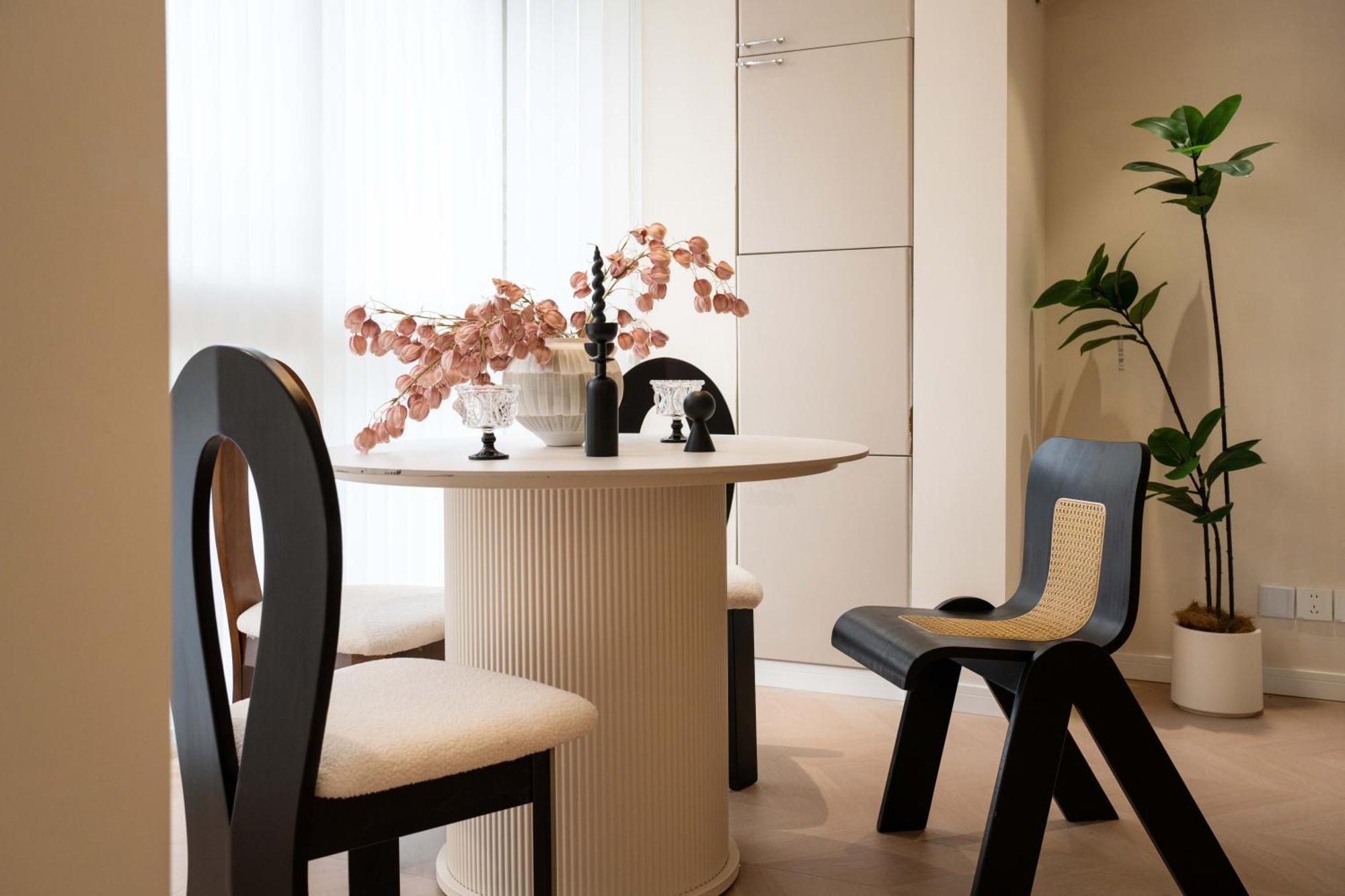Apartemen Moli B&b-right On Nanjing East Road The Bund 2-bedrooms With Elevator Ment Near The Subway