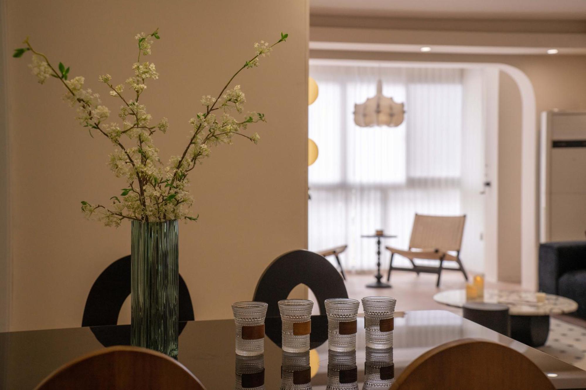 Apartemen Moli B&b-right On Nanjing East Road The Bund 2-bedrooms With Elevator Ment Near The Subway