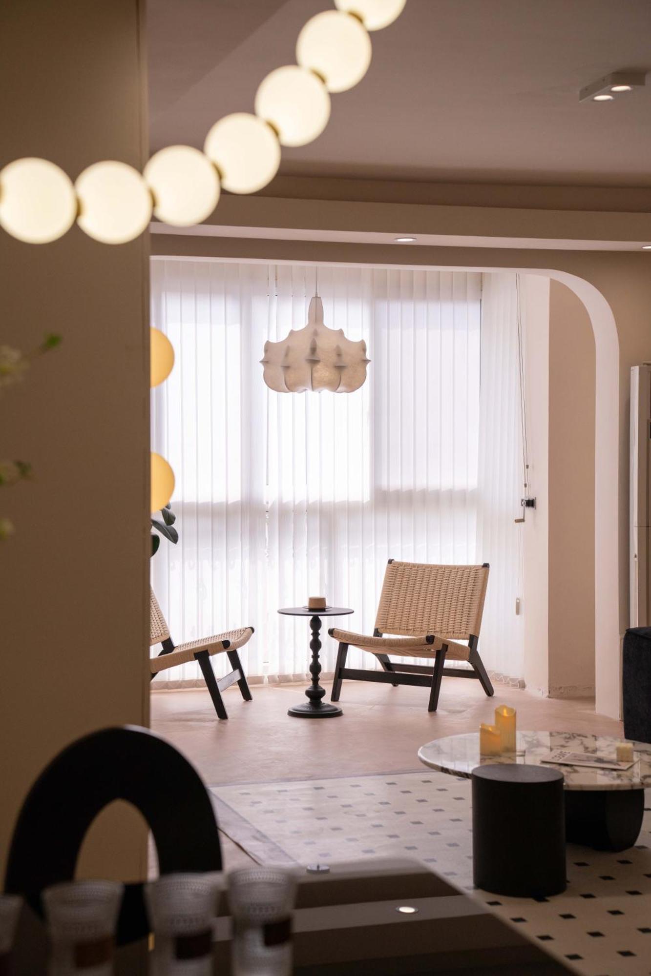 Apartment Moli B&b-right On Nanjing East Road The Bund 2-bedrooms With Elevator Ment Near The Subway Shanghai